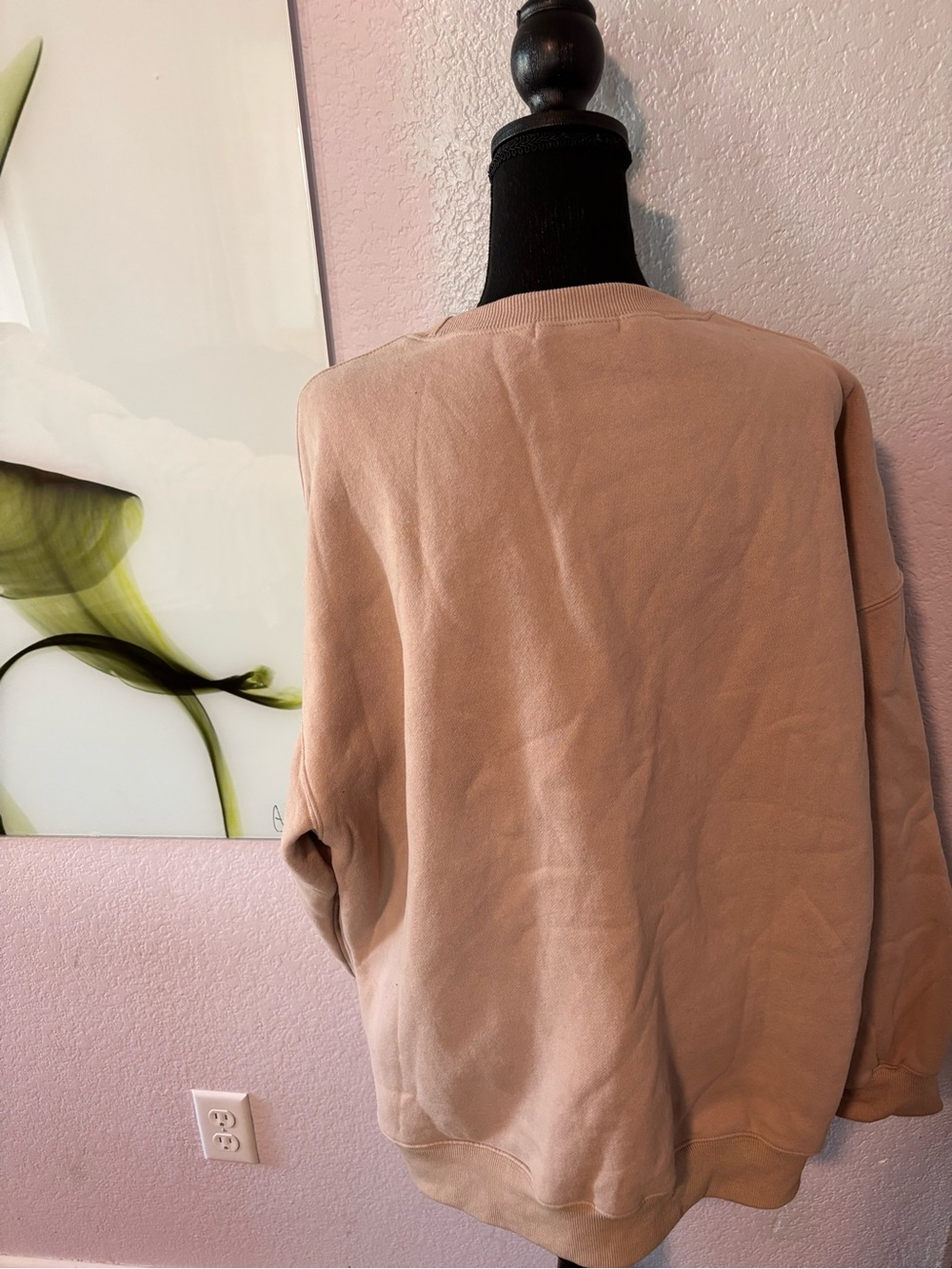 Sweatshirt size large - Picture 4 of 6